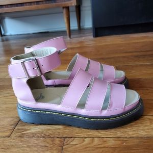 Dr. Martens Sandal in Pink